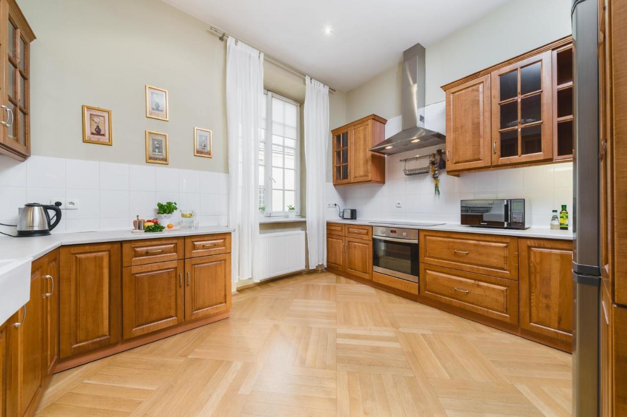 Apartamenty W Palacu Pod Baranami Krakow Dış mekan fotoğraf